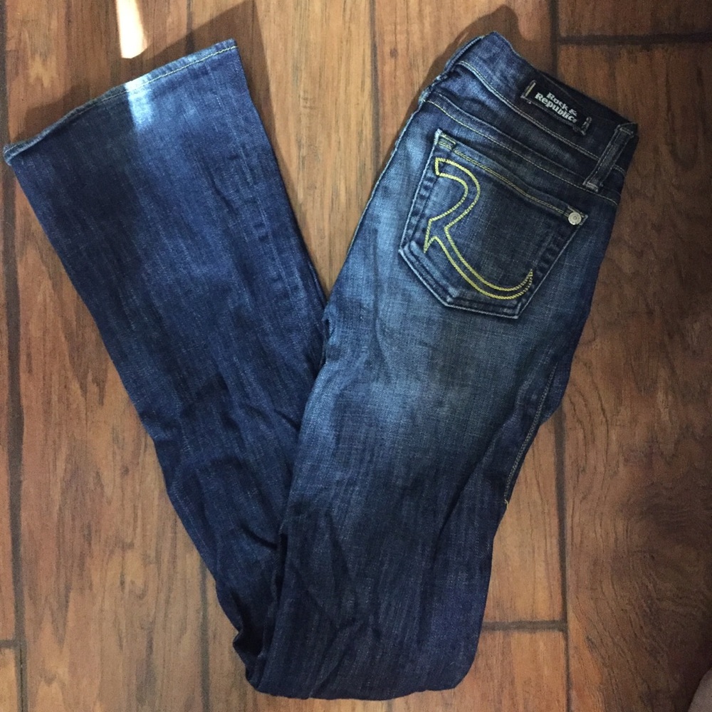 Rock & Republic whiskers detail straight leg jean